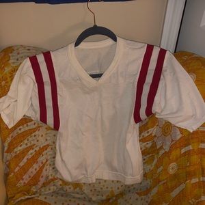 Cropped Striped Sleeve Tee 🎒